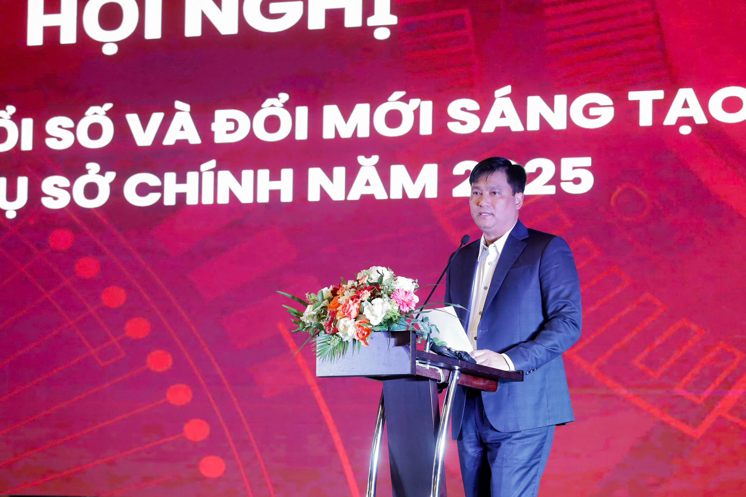 Ông Phạm Toàn Vượng, Tổng giám đốc Agribank phát biểu tại Hội nghị triển khai Nghị quyết 57.