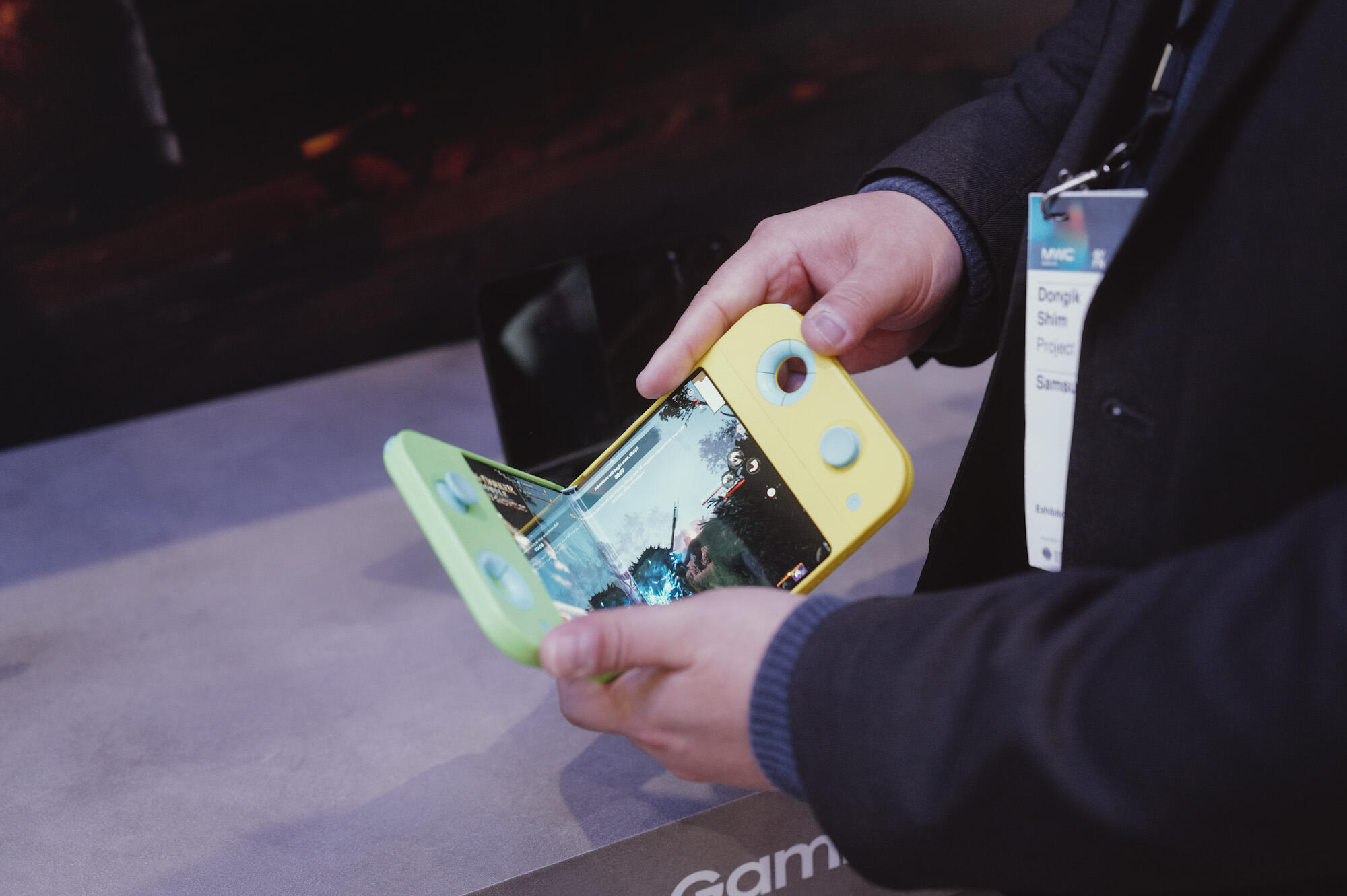 Samsung Display luôn mang đến MWC những ý tưởng thú vị.