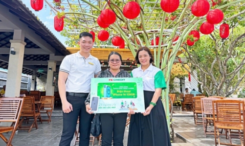 “Lộc may” trao tay hàng ngàn khách hàng của FE CREDIT