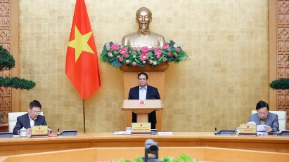 PM requests to boost cooperation with trade partners