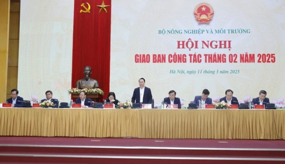 Bộ trưởng Đỗ Đức Duy chủ trì hội nghị giao ban Bộ Nông nghiệp và Môi trường.