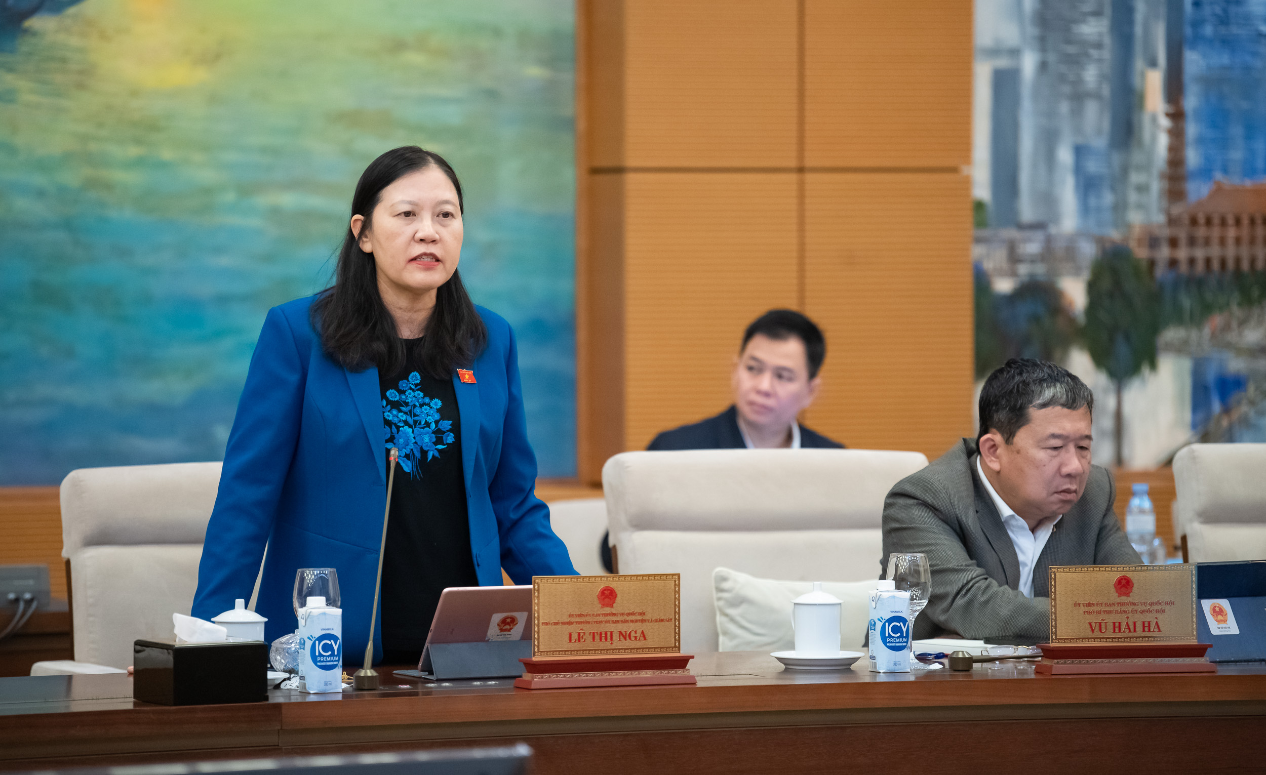 Phó Chủ nhiệm Thường trực Ủy ban Dân nguyện và Giám sát Lê Thị Nga.