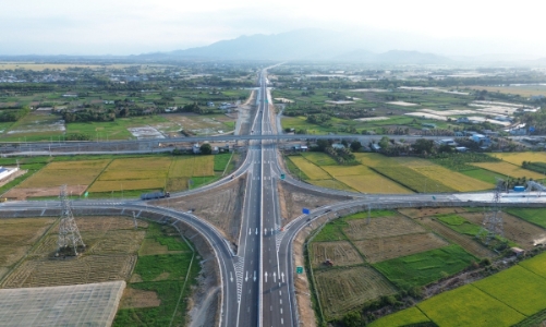 Dự kiến hoàn thành 55 km cao tốc Bến Lức Long Thành vào cuối năm nay