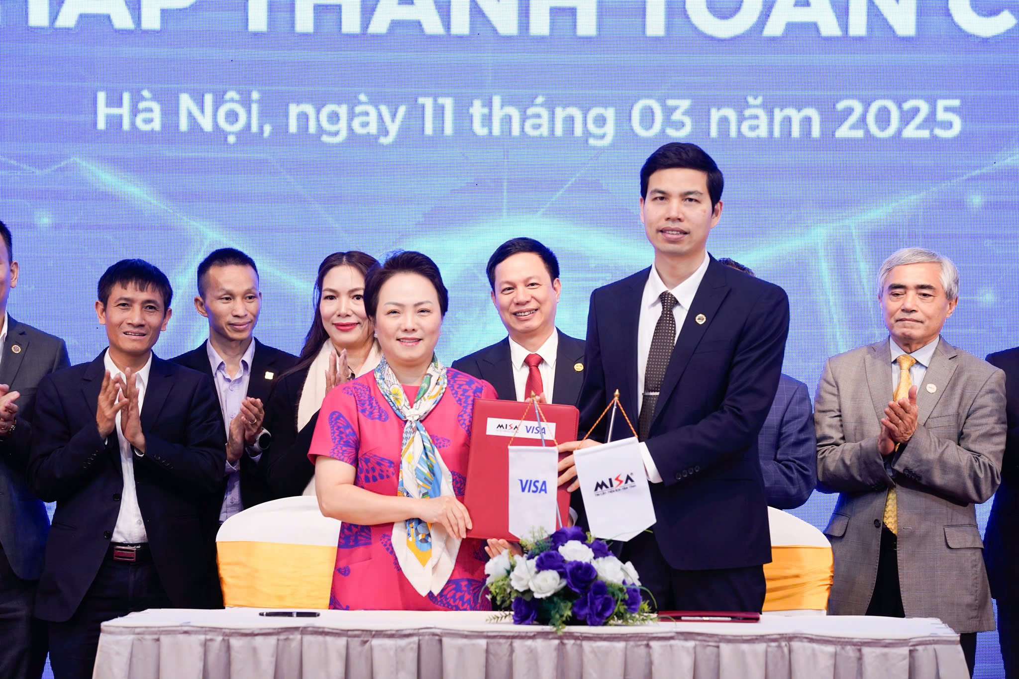 Trong khuôn khổ sự kiện, MISA ký kết hợp tác với Visa - đối tác hàng đầu trong lĩnh vực thanh toán toàn cầu, nhằm triển khai giải pháp thanh toán cho doanh nghiệp. 