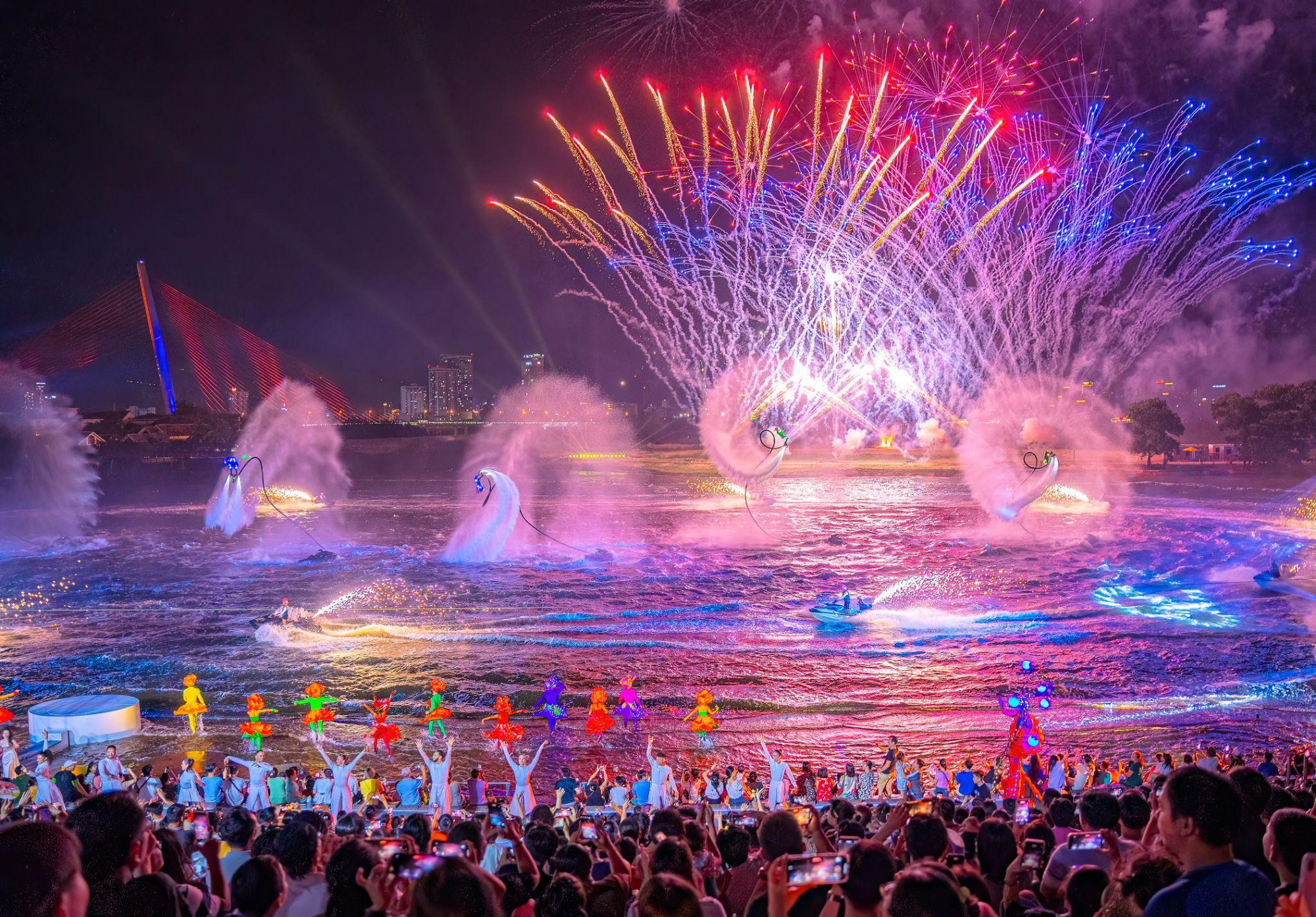 H&egrave; 2025, C&aacute;t B&agrave; ch&iacute;nh thức giới thiệu show diễn 