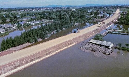 Bí thư Tỉnh ủy Thanh Hóa chỉ đạo rà soát, xử lý 30 dự án của Tập đoàn Miền Trung