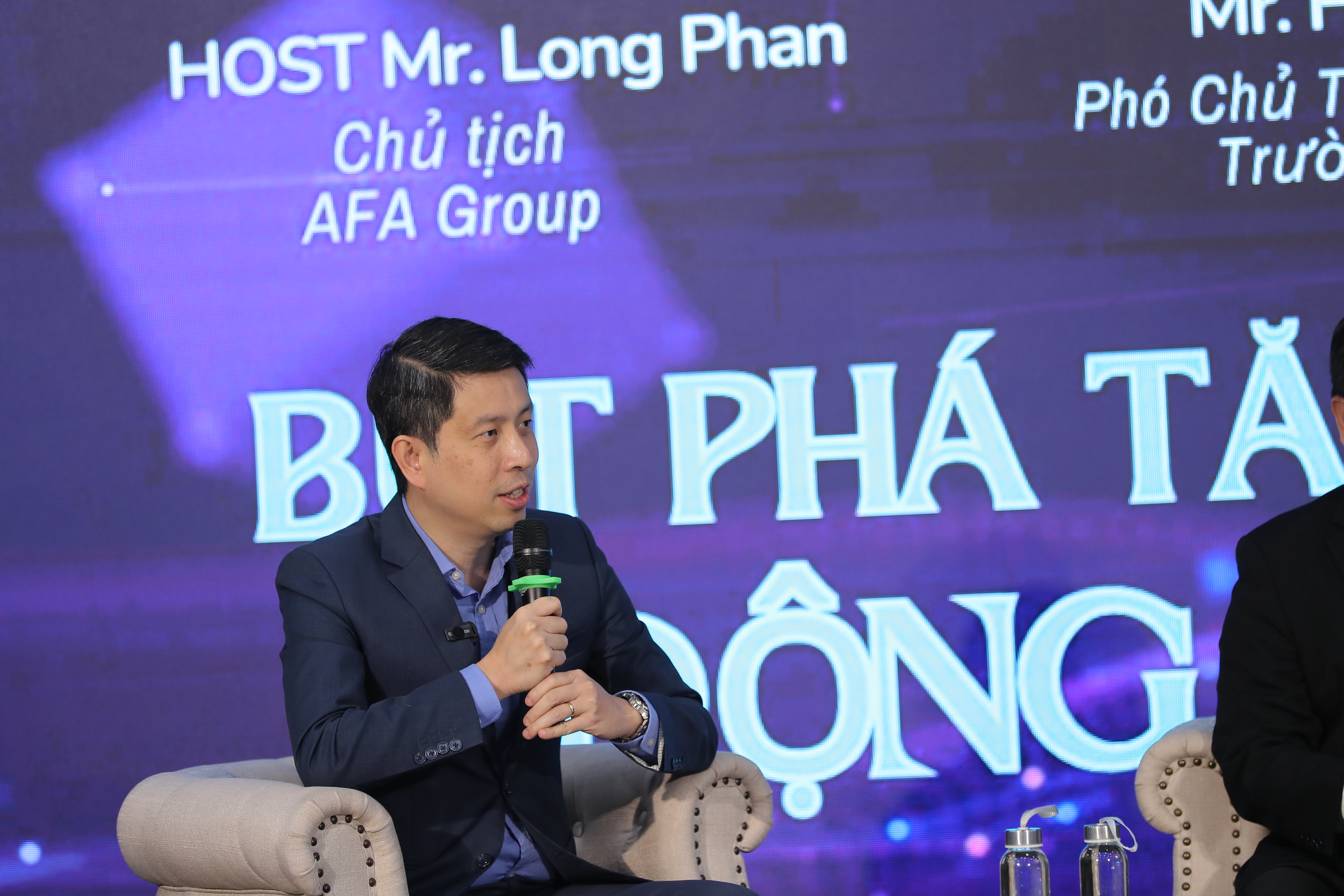 &Ocirc;ng Phan L&ecirc; Th&agrave;nh Long, Chủ tịch AFA Group: "Năm 2025, nhờ những quyết s&aacute;ch đ&uacute;ng đắn của Đảng v&agrave; Ch&iacute;nh phủ, c&ugrave;ng với cải c&aacute;ch thể chế v&agrave; c&aacute;c ch&iacute;nh s&aacute;ch hỗ trợ, khu vực kinh tế tư nh&acirc;n đang đứng trước cơ hội lớn để bứt ph&aacute;".