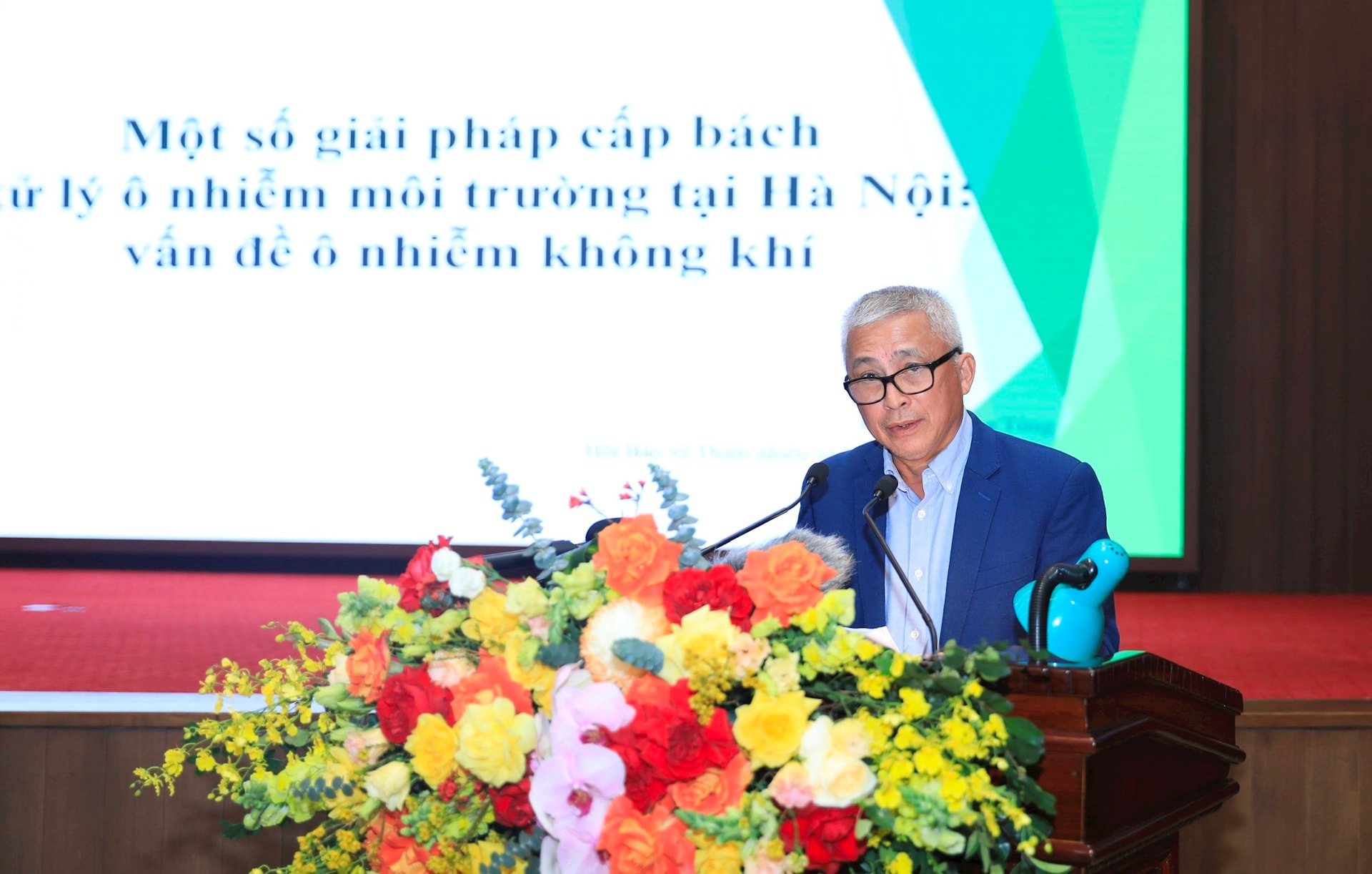TS Hoàng Dương Tùng.