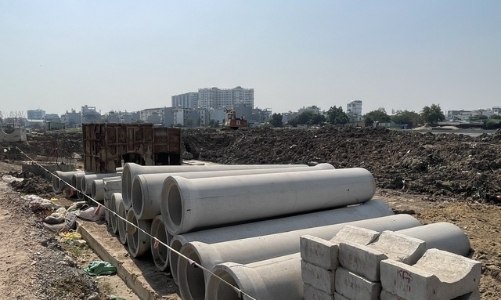 Tiến độ công trình đường ven kênh dài nhất TP.HCM