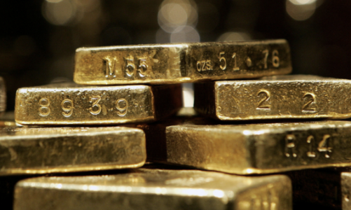 Giá vàng vững mốc 3.000 USD/oz trước thềm cuộc họp Fed