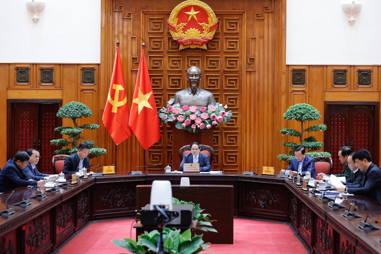 Quang cảnh phiên họp về tiến độ triển khai dự án đầu tư xây dựng đường bộ cao tốc Châu Đốc - Cần Thơ - Sóc Trăng