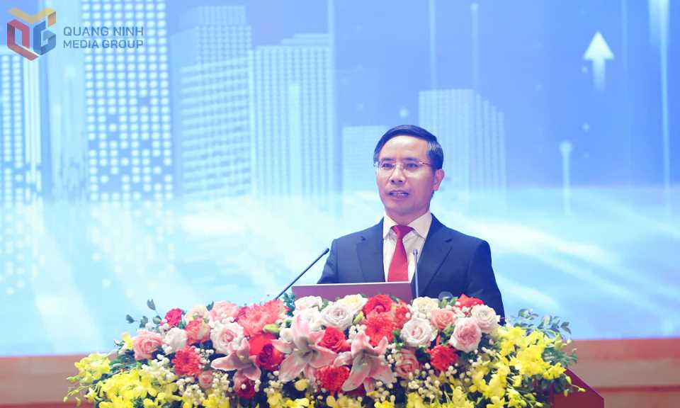 Ông Phạm Đức Ấn, Chủ tịch UBND tỉnh Quảng Ninh, phát biểu tại hội nghị ngày 15/3/2025.
