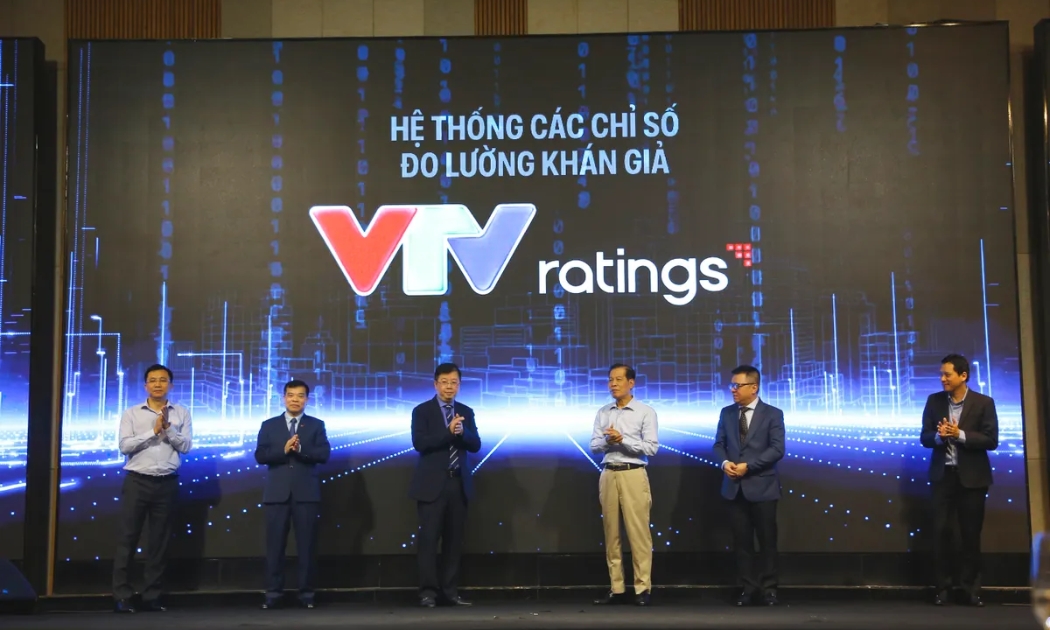 Các đại biểu bấm nút chính thức ra mắt VTV Ratings - Hệ thống các chỉ số đo lường khán giả VTV.