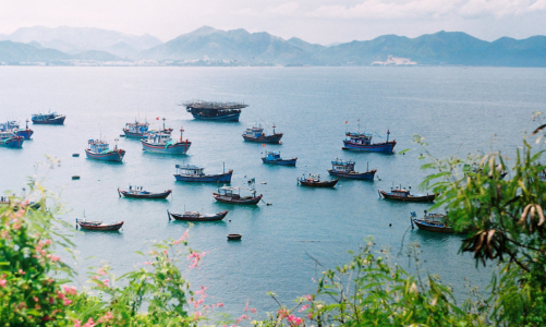 Tái thu phí tham quan vịnh Nha Trang