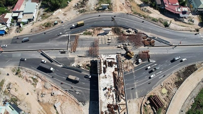 Construction accelerated on road project connecting highway with Cai Mep port