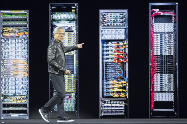 CEO Jensen Huang trên sân khấu GTC 2025. 
