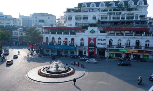 Nghiên cứu thay thế đài phun nước bằng “tháp ánh sáng” ở quảng trường Đông Kinh - Nghĩa Thục