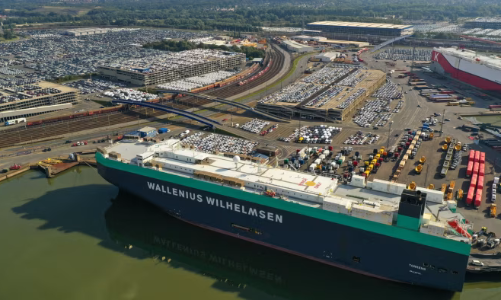 Cuộc đua xuất khẩu ô tô sang Mỹ trước đợt thuế quan mới