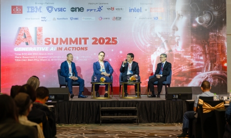 Các chuyên gia công nghệ hàng đầu chia sẻ các xu hướng AI đột phá trong tương lai tại Summit AI 2025 tổ chức tại TP.HCM ngày 20/3,