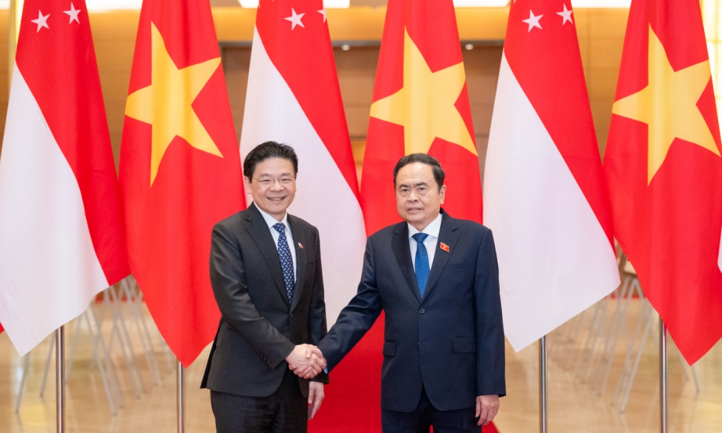 Chủ tịch Quốc hội Trần Thanh Mẫn hội kiến Thủ tướng Singapore Lawrence Wong - Ảnh: Quochoi.vn