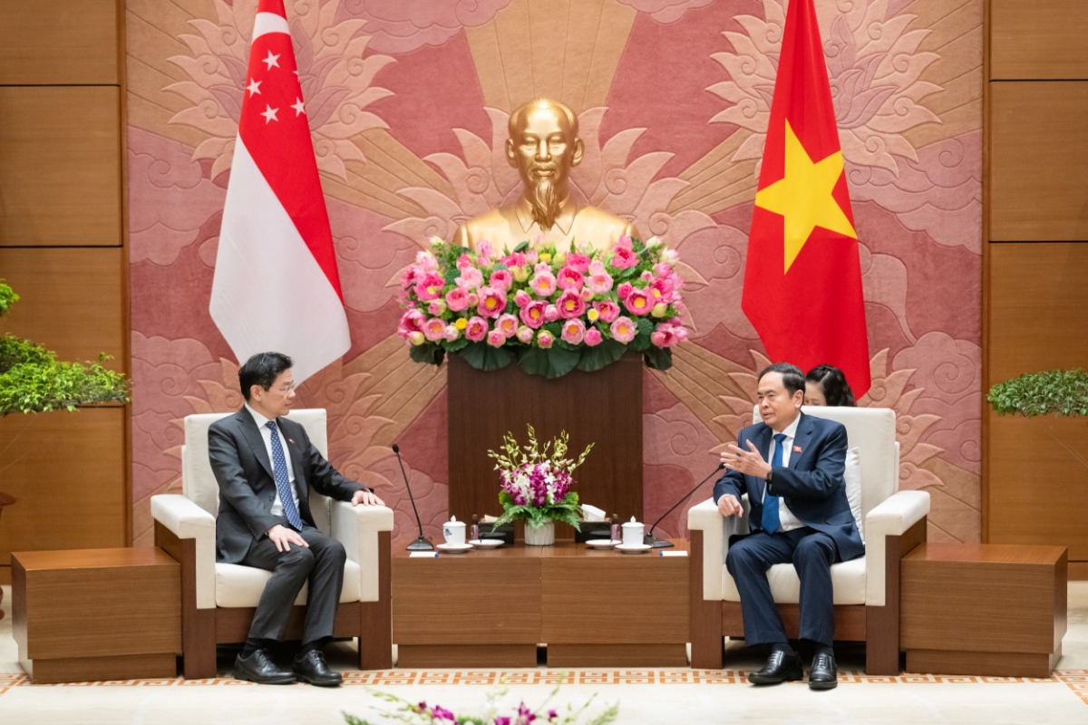 Chủ tịch Quốc hội Trần Thanh Mẫn hội kiến Thủ tướng Cộng h&ograve;a Singapore Lawrence Wong - Ảnh: Quochoi.vn