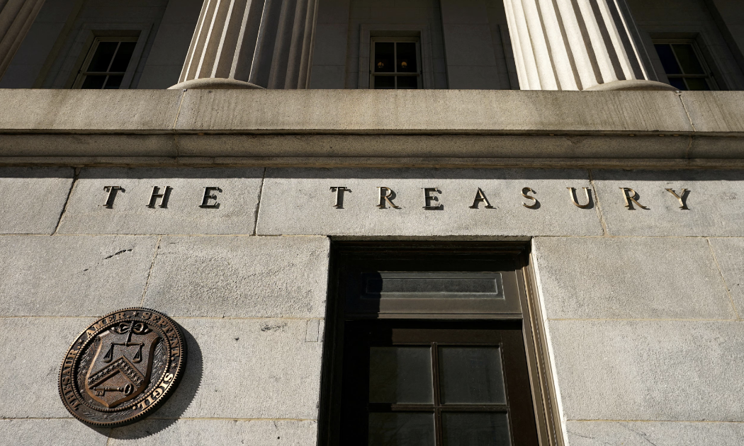 Mặt trước tòa nhà trụ sở Bộ Tài chính Mỹ ở Washington DC - Ảnh: Reuters.
