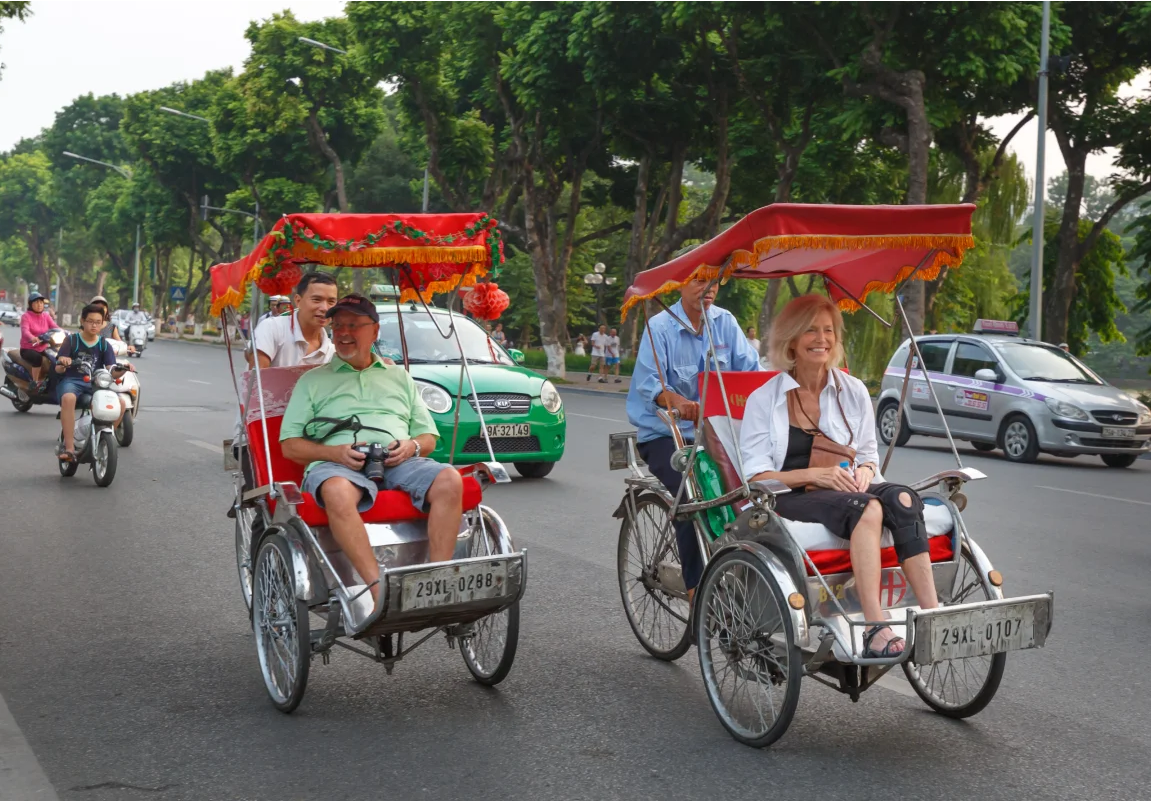 Trong ba th&aacute;ng đầu năm, thủ đ&ocirc; ước đ&oacute;n 7,30 triệu lượt kh&aacute;ch, tăng 8,7% so với c&ugrave;ng kỳ năm 2024.