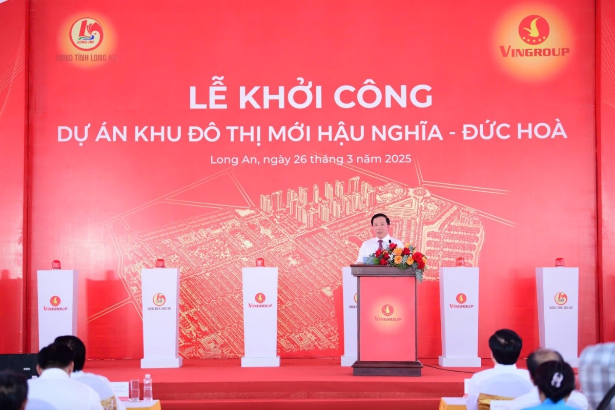 &Ocirc;ng Nguyễn Văn &Uacute;t, Chủ tịch UBND tỉnh Long An, đ&aacute;nh gi&aacute; sự kiện khởi c&ocirc;ng Khu đ&ocirc; thị mới Hậu Nghĩa - Đức H&ograve;a l&agrave; bước chuyển m&igrave;nh rất đặc biệt của địa phương.