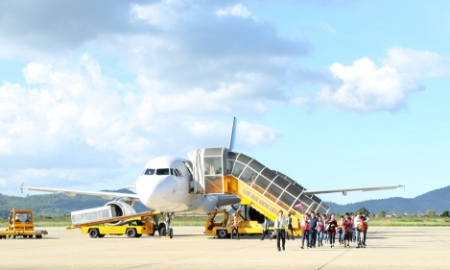 UBND tỉnh Lâm Đồng: Việc tạm dừng hoạt động sân bay Liên Khương để sửa chữa, nâng cấp sẽ ảnh hưởng lớn đến giao thông hàng không, du lịch của tỉnh Lâm Đồng. Ảnh: Lê Hoa