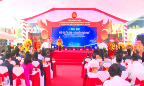 Khai mạc triển lãm 