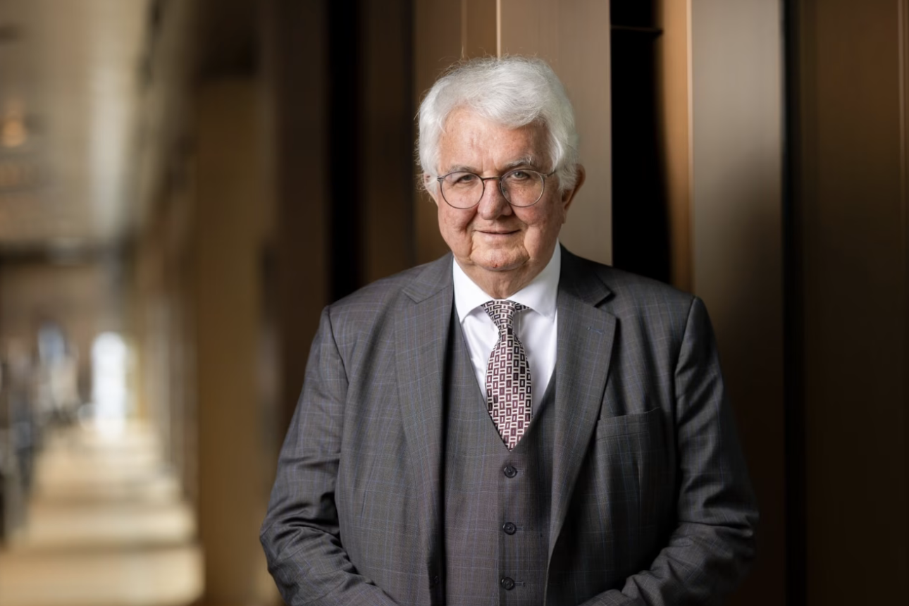 Thống đốc Ngân hàng Trung ương Áo Robert Holzmann - Ảnh: WSJ.