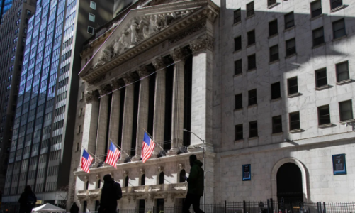 Tiền thưởng của giới tài chính Phố Wall cao kỷ lục