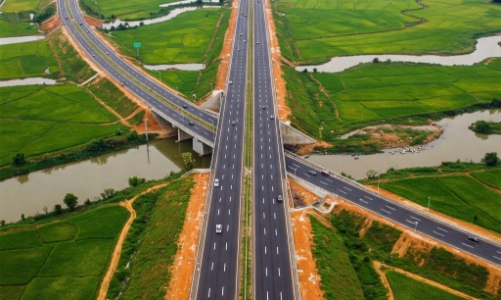 Đề xuất hơn 43.500 tỷ đồng đầu tư cao tốc Quy Nhơn - Pleiku