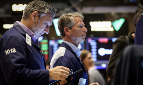 Chứng khoán Mỹ giảm liền hai phiên vì thuế quan ô tô, giá dầu cao nhất 1 tháng