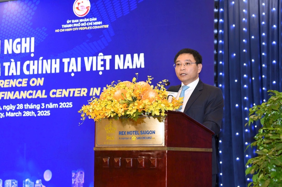 Bộ trưởng Bộ T&agrave;i ch&iacute;nh Nguyễn Văn Thắng ph&aacute;t biểu tại hội nghị chiều 28/3.