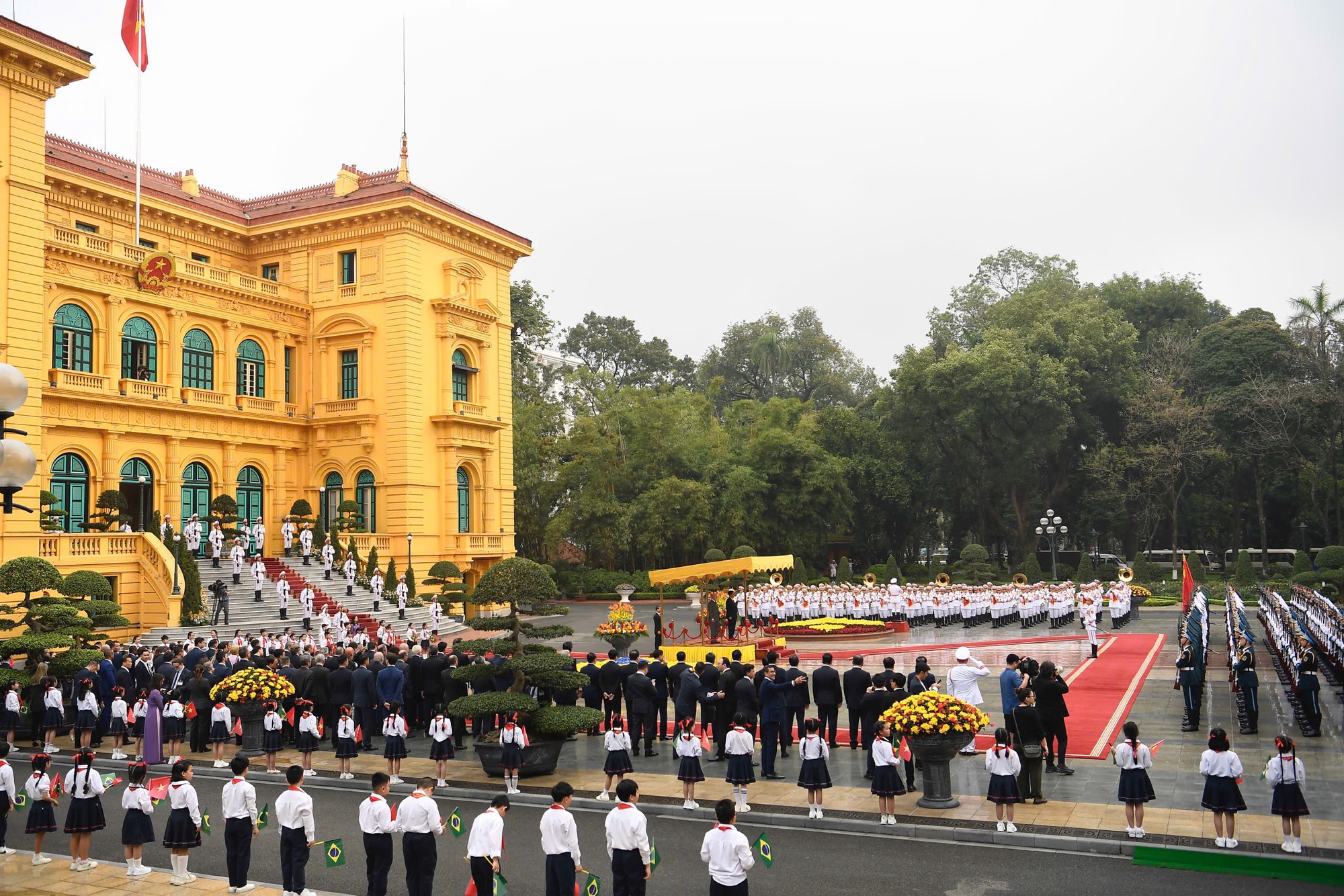 To&agrave;n cảnh lễ đ&oacute;n ch&iacute;nh thức Tổng thống Brazil - Ảnh: VGP