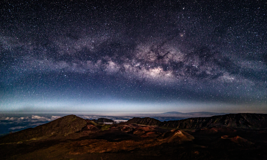 Đêm đầy sao ở Mauna Kea (Hawaii). Ảnh: SCMP