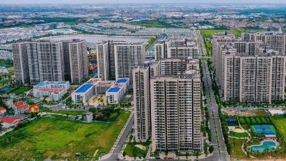 Pressure from housing prices on low-income earners