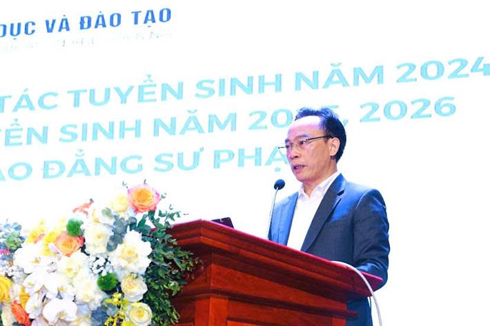 Thứ trưởng Hoàng Minh Sơn phát biểu khai mạc hội nghị. Ảnh: MOET.