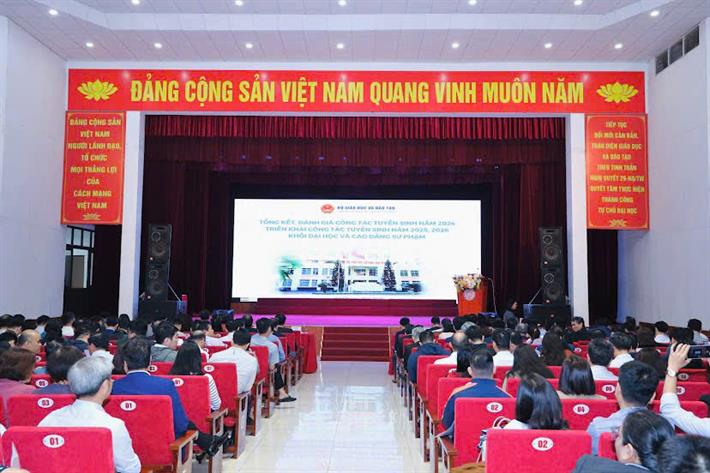 Quang cảnh phiên họp. Ảnh: MOET.
