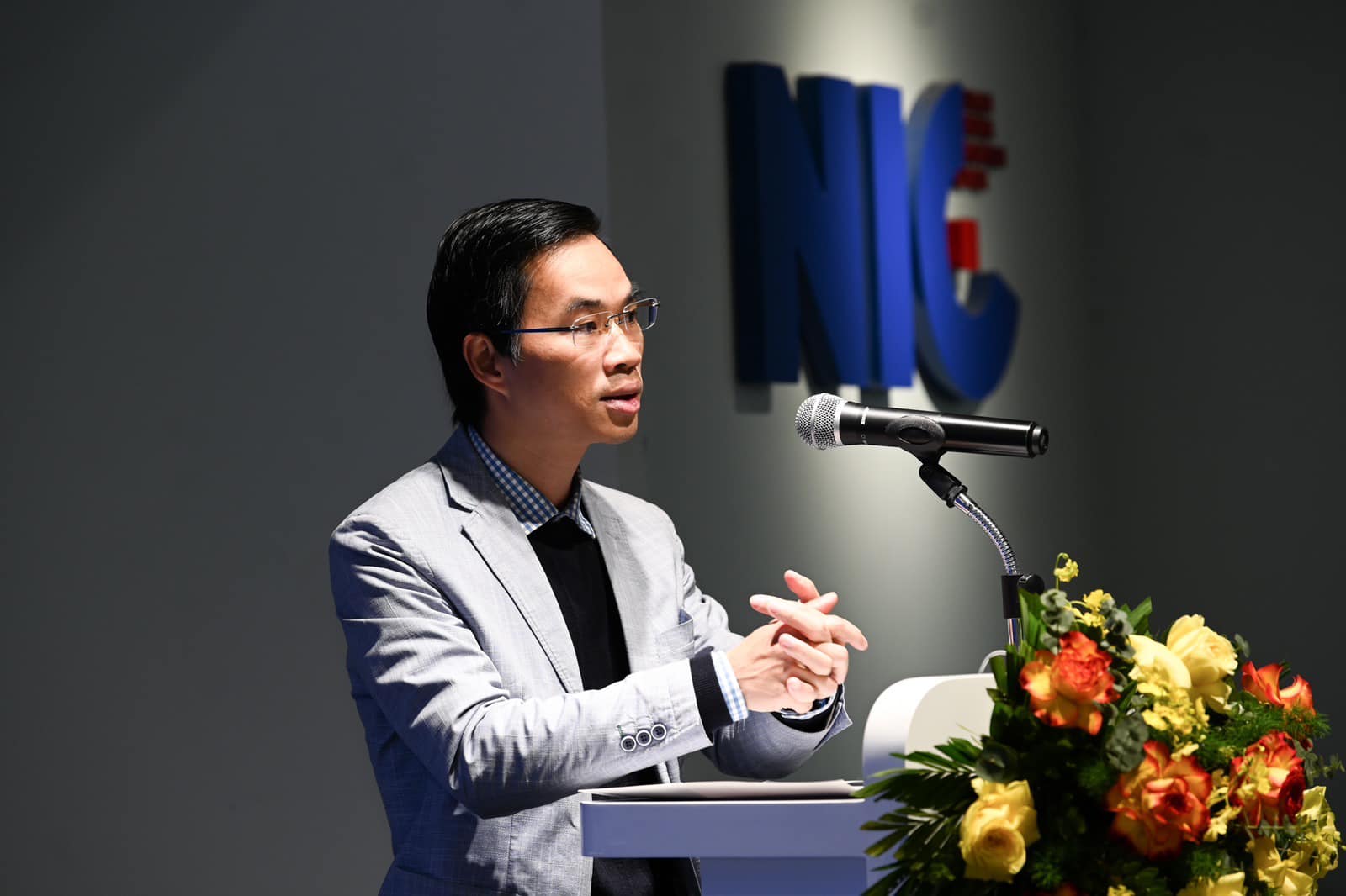 &Ocirc;ng Đỗ Tiến Thịnh, Ph&oacute; Gi&aacute;m đốc Trung t&acirc;m Đổi mới s&aacute;ng tạo quốc gia (NIC), cho rằng: &ldquo;Chỉ cần c&aacute;c chuy&ecirc;n gia d&agrave;nh v&agrave;i tuần, v&agrave;i th&aacute;ng, hoặc thậm ch&iacute; hỗ trợ trực tuyến đ&atilde; l&agrave; v&ocirc; c&ugrave;ng qu&yacute; gi&aacute;