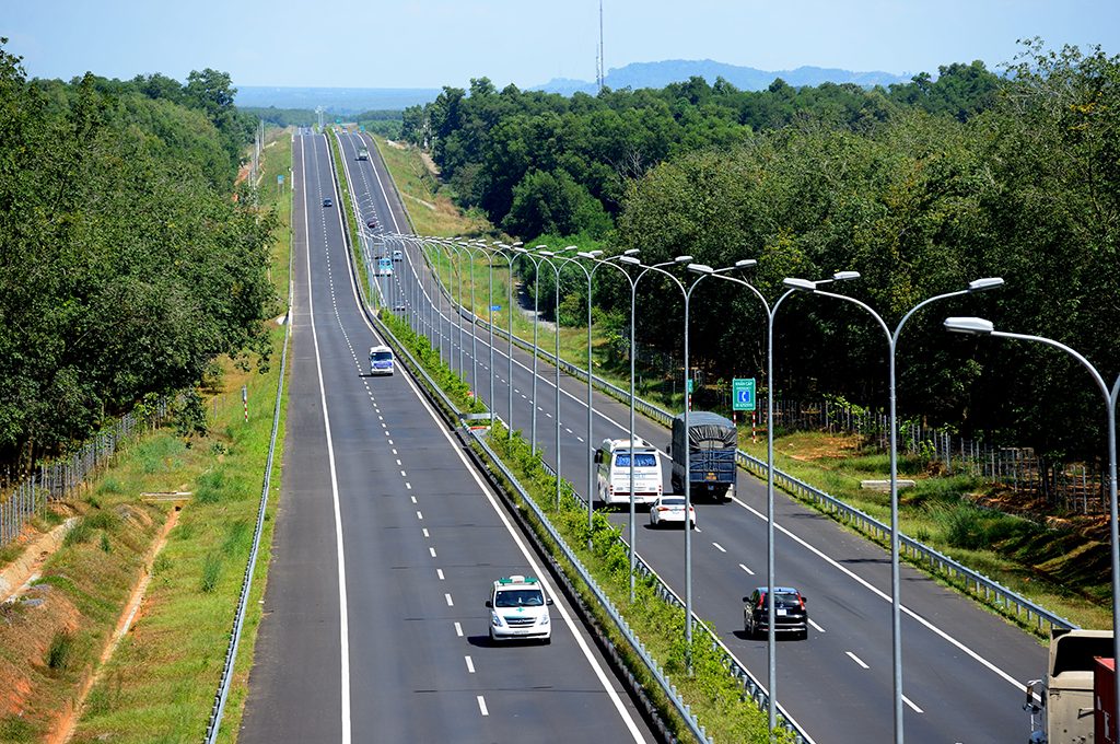 Cao tốc đoạn TP.HCM - Long Thành đã quá tải, thường xuyên xảy ra ùn tắc - Ảnh minh họa.