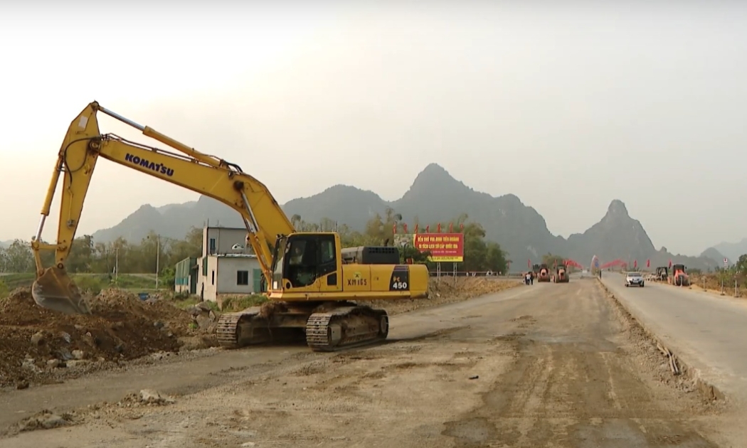 Công trường thi công dự án