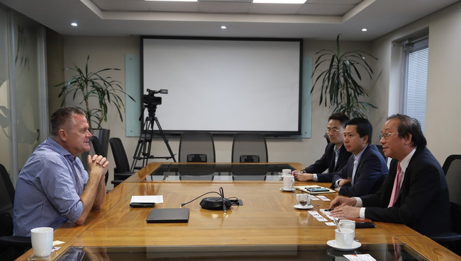 Great potentials for air freight cooperation between Vietnam and South Africa  