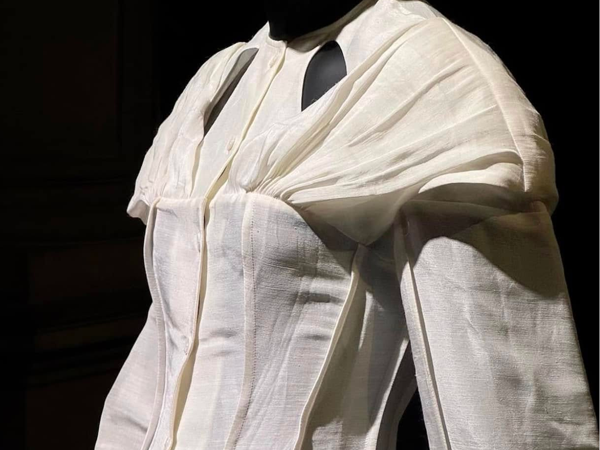 Vẻ đẹp của nghệ thuật giấy dó làng Yên Thái được nhà thiết kế Phan Đăng Hoàng đưa vào triển lãm trong khuôn khổ Milan Fashion Week Thu - Đông 2025.