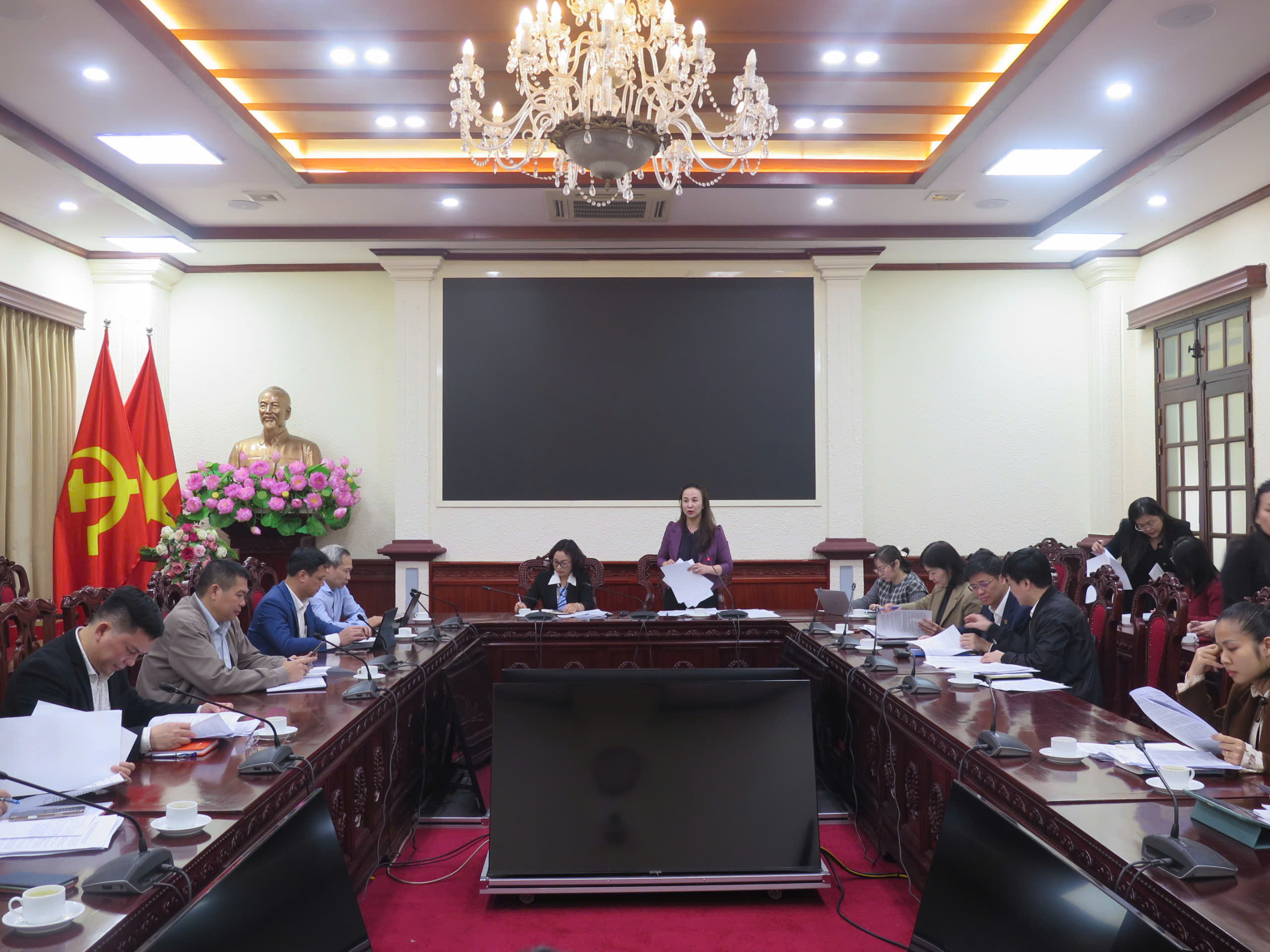 Quang cảnh phiên họp. Ảnh: CTV.