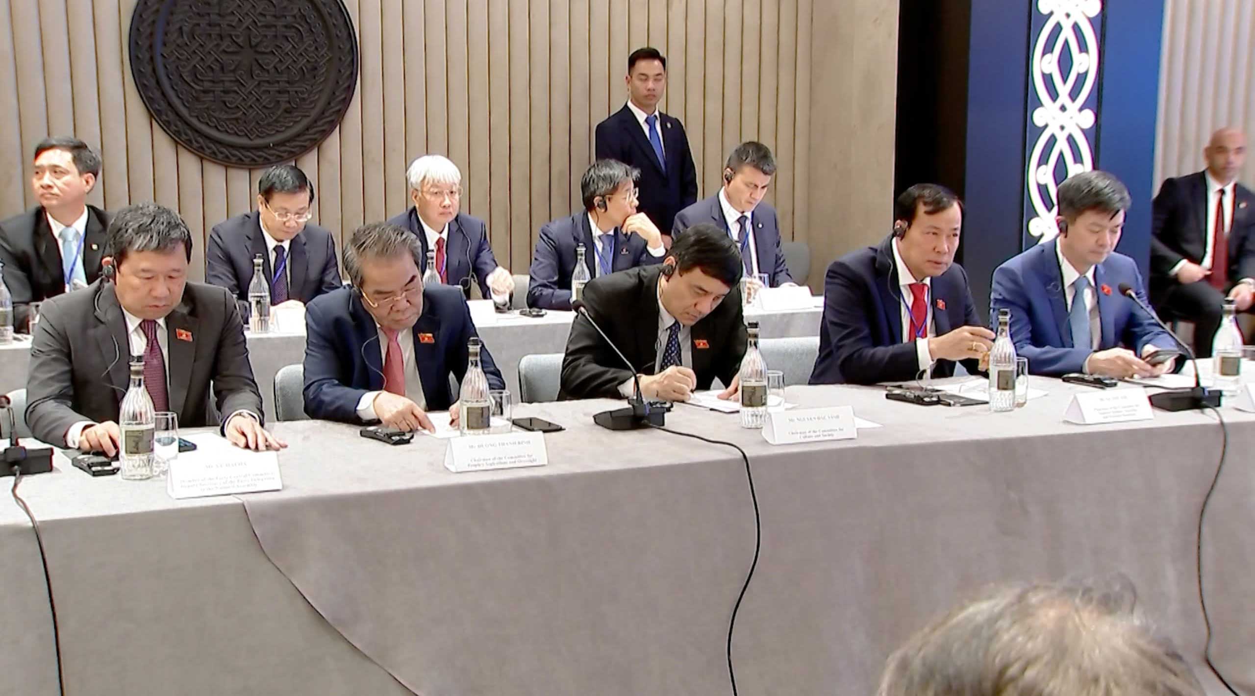 C&aacute;c đại biểu&nbsp;tham dự tọa đ&agrave;m - Ảnh: Quochoi.vn