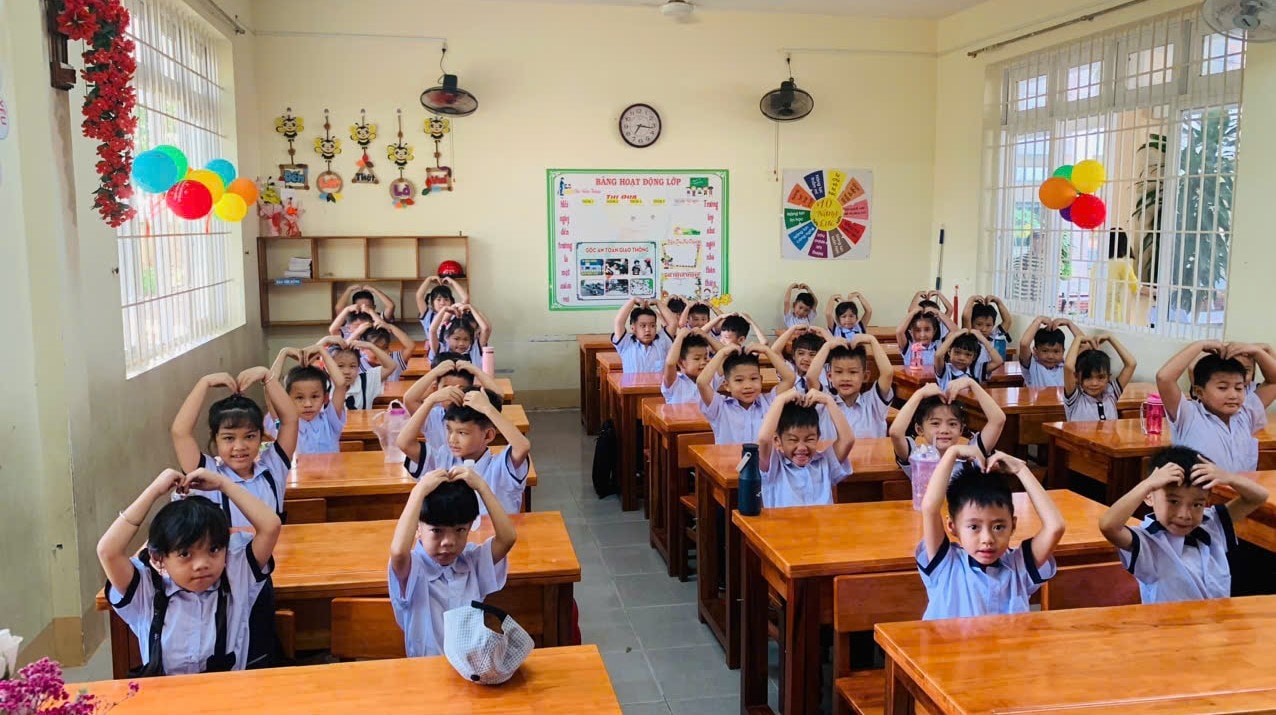 Kể từ năm học 2025 - 2026, việc tuyển sinh lớp 1 và lớp 6 ở TP.HCM sẽ tính theo nơi ở hiện tại và bản đồ đường đi, mà không còn xét theo địa giới hành chính xã, phương. Ảnh mang tính minh họa