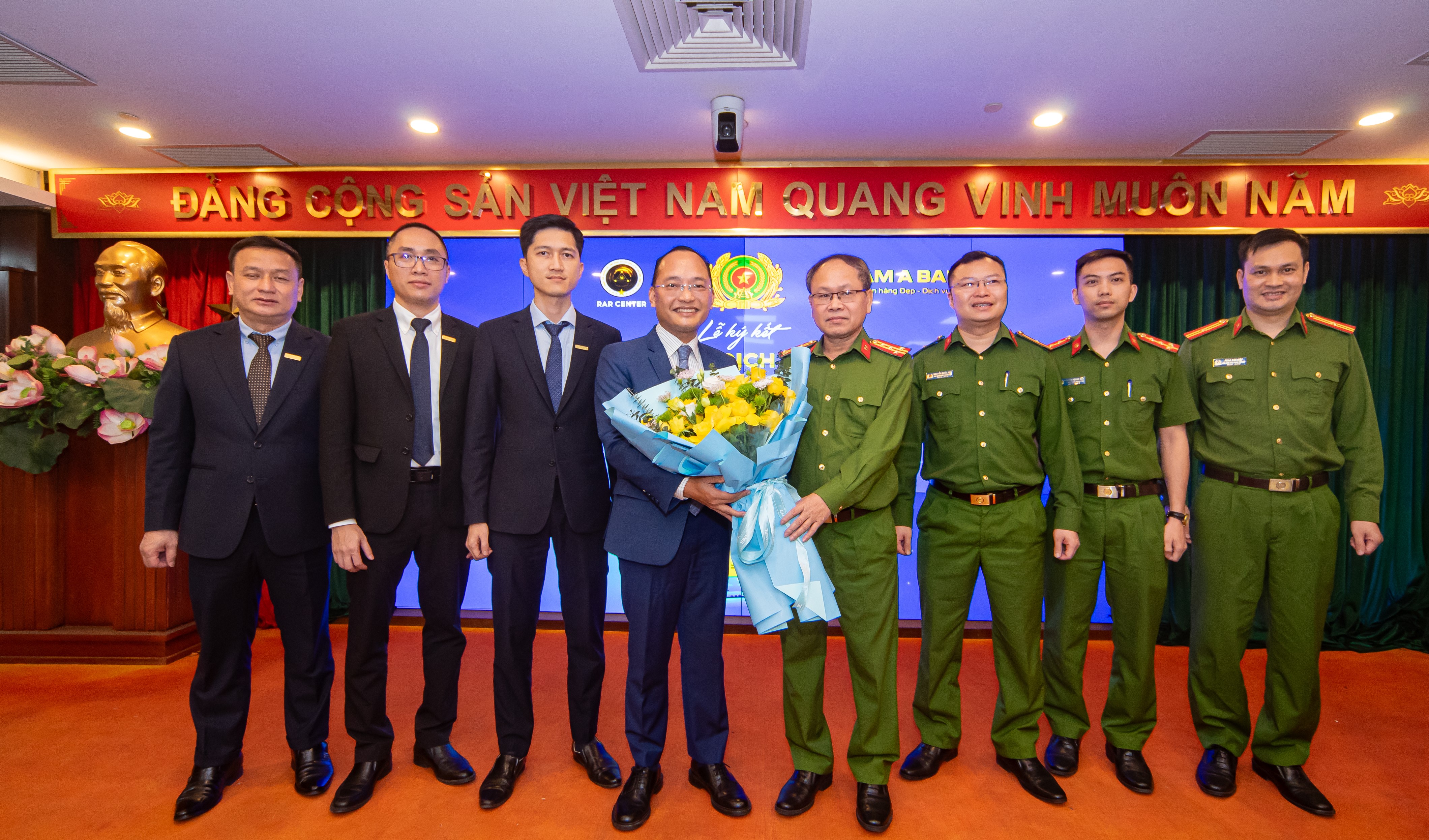 Sự kết nối giữa VNeID và Open Banking của Nam A Bank thể hiện bước tiến mạnh mẽ trong việc đẩy mạnh ứng dụng công nghệ xác thực điện tử vào lĩnh vực tài chính - ngân hàng.