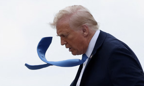 Tỷ lệ ủng hộ ông Trump giảm xuống mức thấp nhất kể từ khi nhậm chức